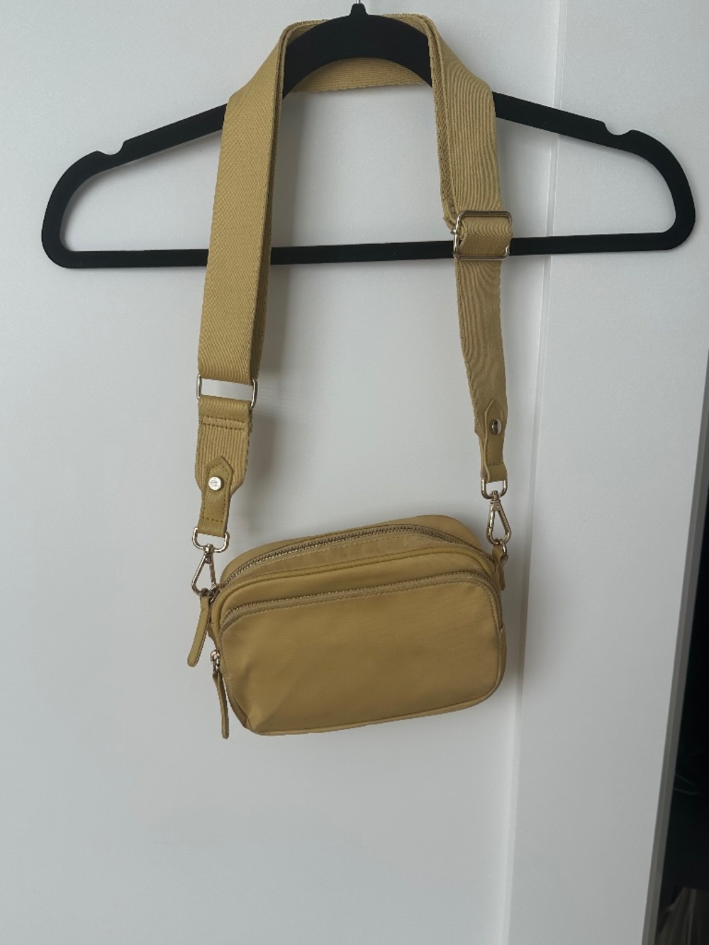 HM Canva Nylon crossbody camera bag